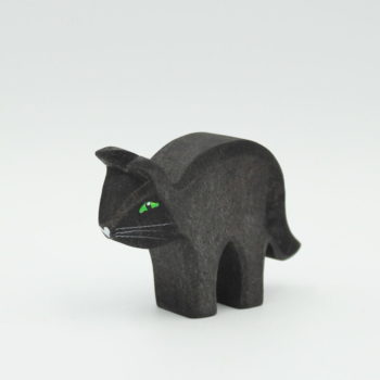 Katze mit Buckel