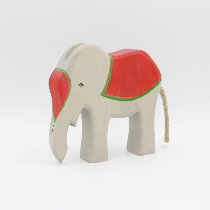 Elefant mit Sattel