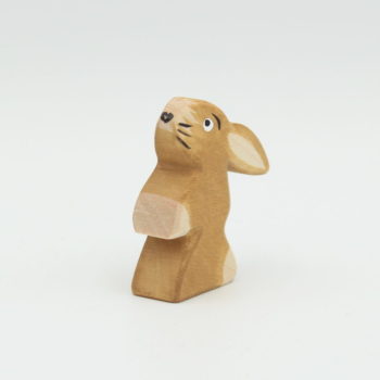 Hase stehend